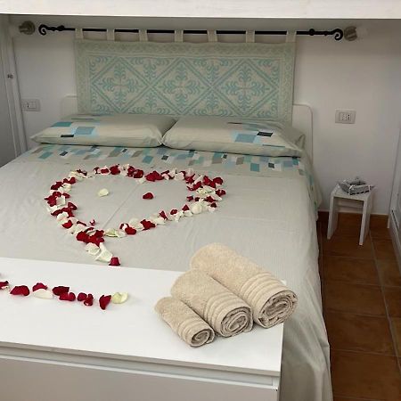 La Casa Di Orimari Apartman SantʼAntìoco Kültér fotó