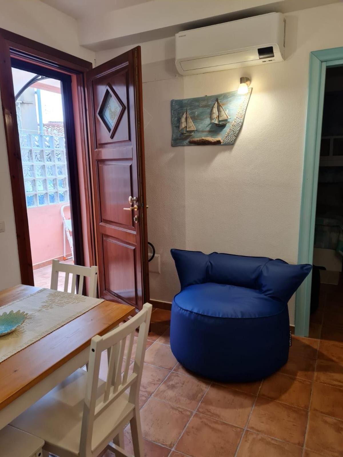 La Casa Di Orimari Apartman SantʼAntìoco Kültér fotó